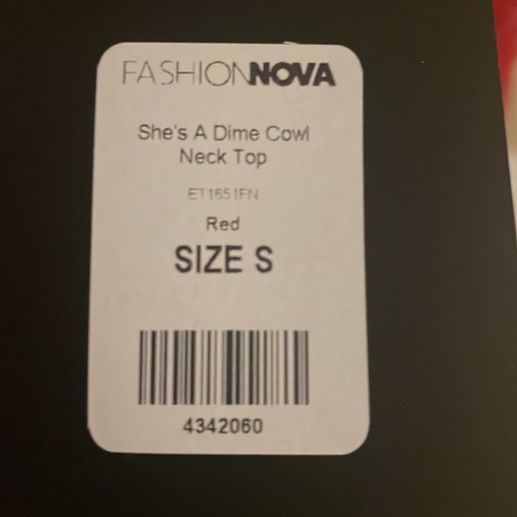 Fashion Nova, chrome red Tank top, never worn, new, size small, adjustable - Picture 9 of 9
